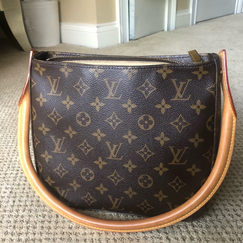 Louis Vuitton Monogram Looping mm